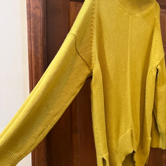 Maeve sweater L - Picture 2 of 4